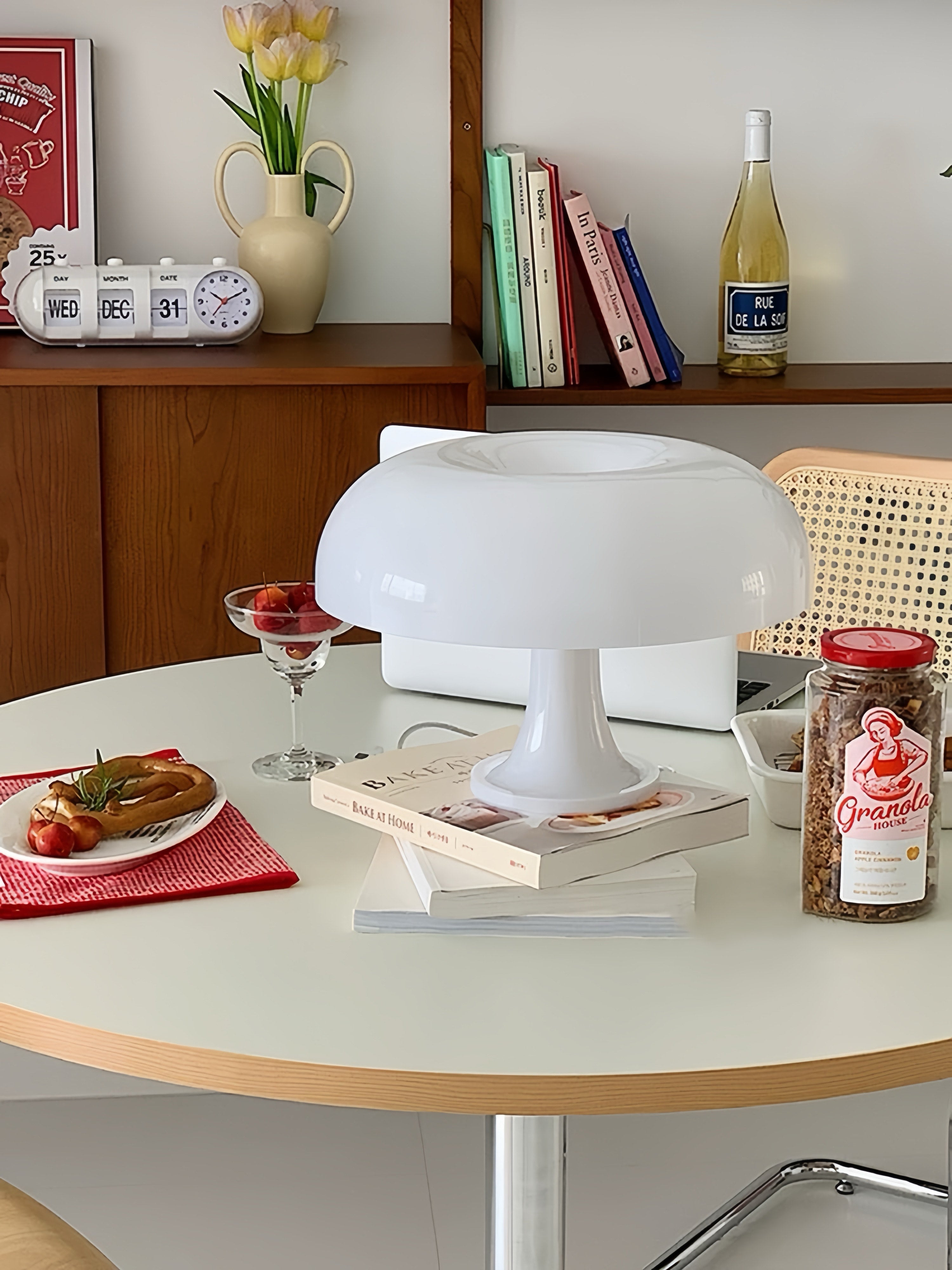 Retro Mushroom Table Lamp | Glossy Dome Light