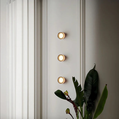 Halo – Dimmable Glass LED Wall Lamp