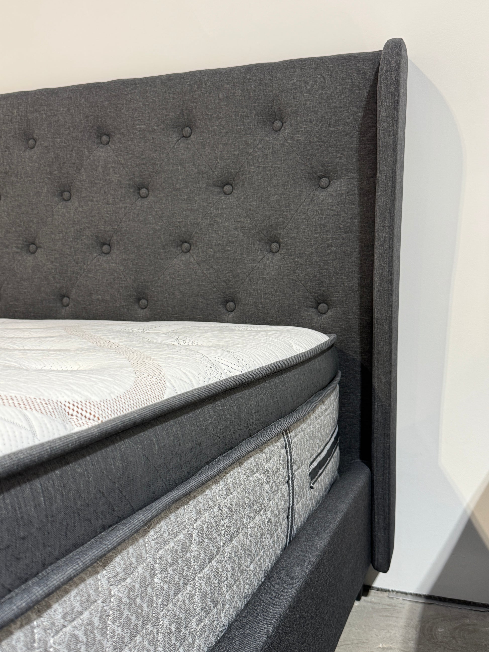 Moora 34CM Premium Hybrid Mattress | Medium Firm | Euro Top | Breathable & Supportive Bed for Deep Sleep