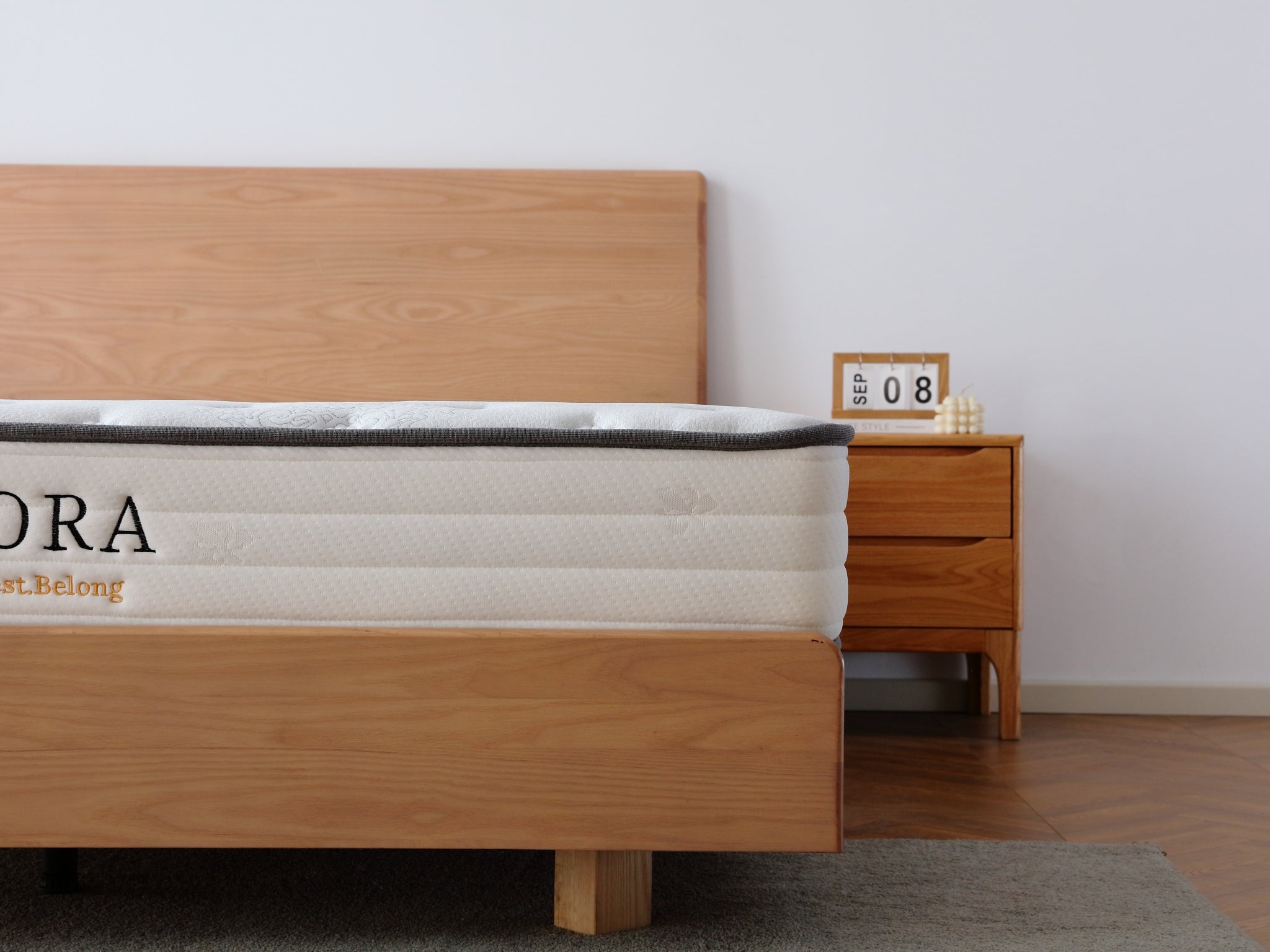 Moora Firmcore Mattress – Reversible Firm and Extra Firm